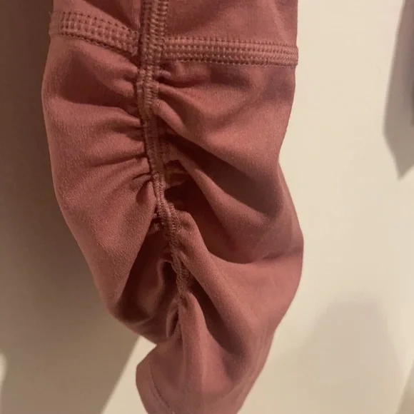 Workout/Yoga Pants - Picture 4 of 7